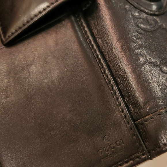 Gucci Guccissima Long Trifold snap Wallet in EUC. - Picture 15 of 16